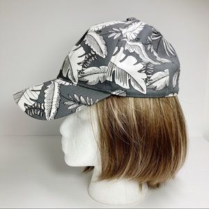 Gap Ball Cap Grey White Palm Leaf Botanical Print Adjustable Wide Brim N…